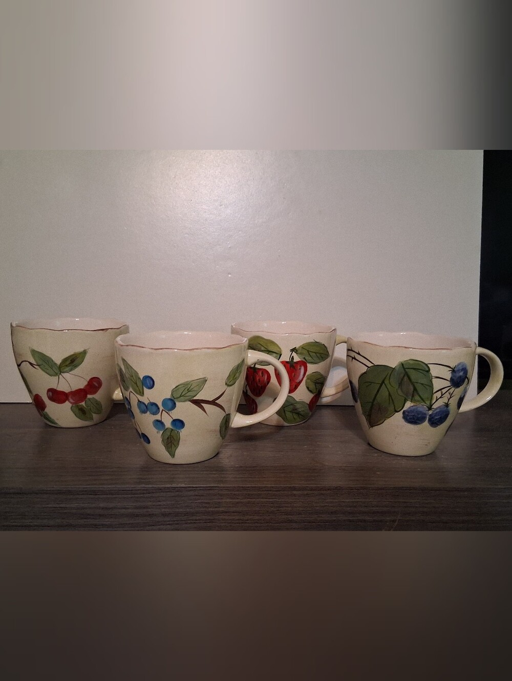 Cambridge Potteries WILD BERRIES Hand Painted Mugs Cups Set Of 4
